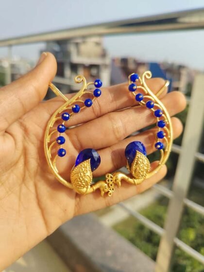 EAR CUFF GOLD POLISH-BLUE