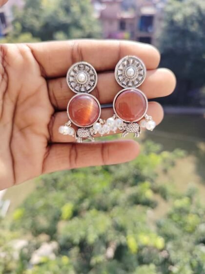 STUD STONE EARRING  ORANGE