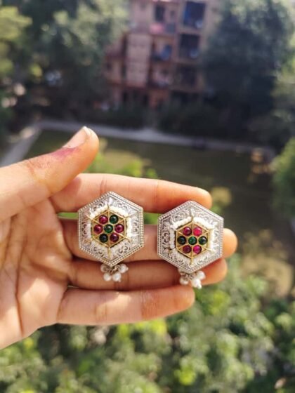 STUD STON EARRING MULTI COLOUR