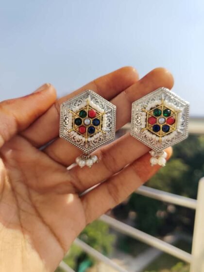 STUD STON EARRING MULTI COLOUR