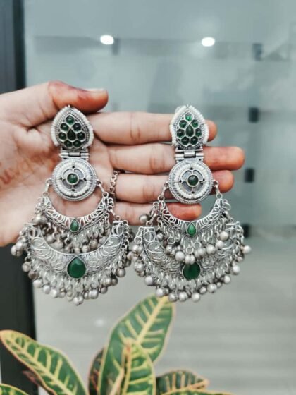 EARRING SILVER  COLOR  GREEN