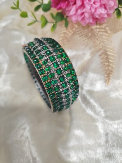 SCREW KADA  GREEN STONE - SINGLE PIECE