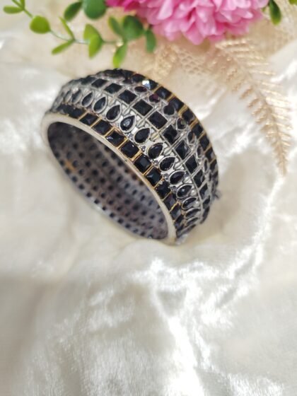 SCREW KADA  BLACK STONE - SINGLE PIECE