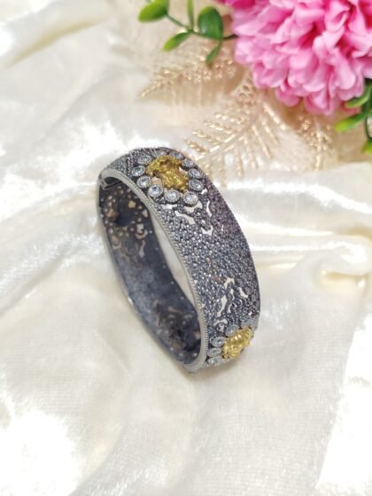 SCREW KADA DUAL TONE WHITE STONE - SINGLE PIECE