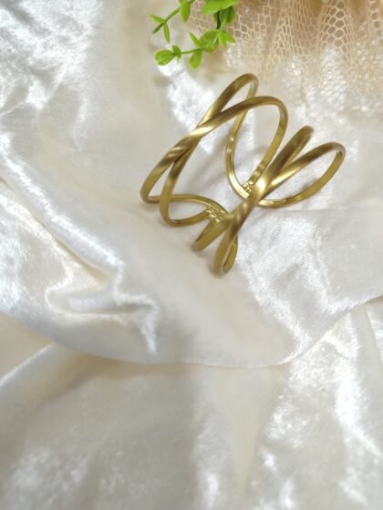 ADJUSTABLE BRACELETE GOLDEN - SINGLE PIECE