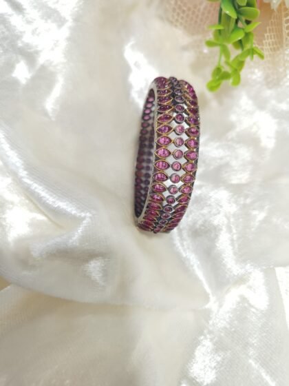 SCREW KADA  DUAL TONE RED STONE - SINGLE PIECE