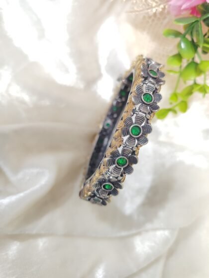 SCREW KADA  DUAL TONE GREEN - SINGLE PIECE