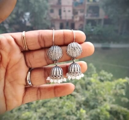 HANGING EARRING SILVER JHUMKI