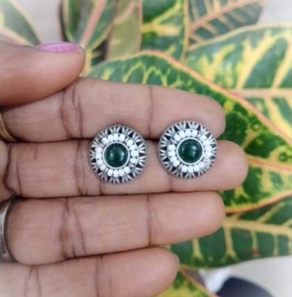 STUD EARRING STONE- GREEN