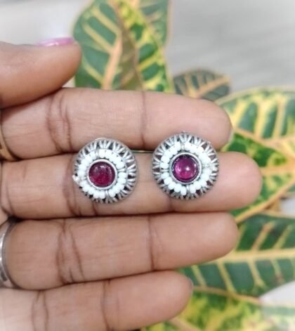 STUD EARRING STONE - RED