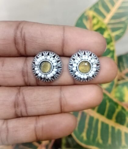 STUD EARRING STONE -YELLOW