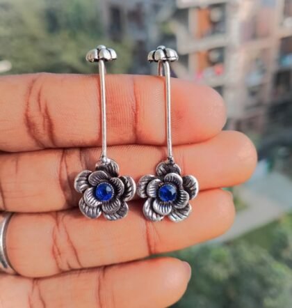 EAR PIN  STONE- BLUE
