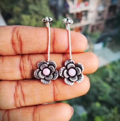 EAR PIN  STONE- PINK