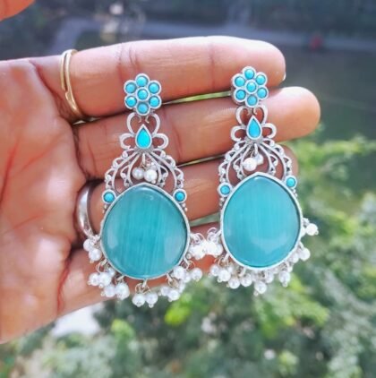 STUD STONE EARRING-LIGHT BLUE