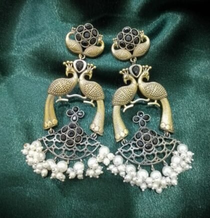 DUAI TONE STONE EARRING-BLACK