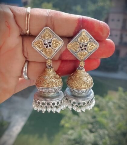 DUAL TONE JHUMKA EARRING