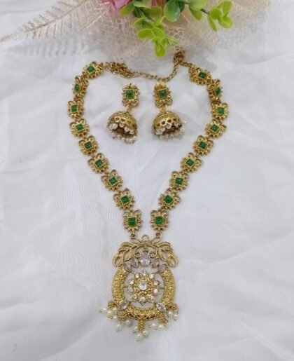 GOLDEN NECKLACE SET STONE-GREEN