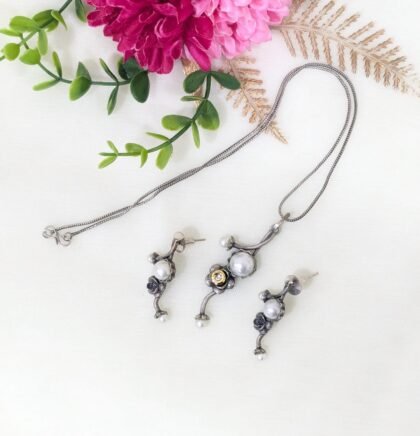 SILVER CHAIN PENDANT SET