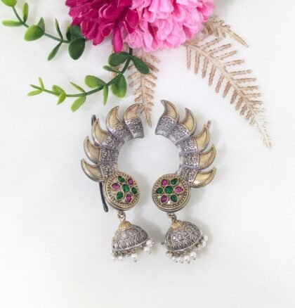 DUAL TONE EAR CUFF STONE -RED,GREEN