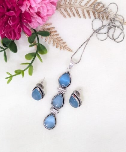 SILVER CHAIN PENDANT SET STONE-LIGHT BLUE