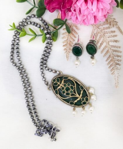 DUAL TONE CHAIN PENDANT SET STONE -GREEN