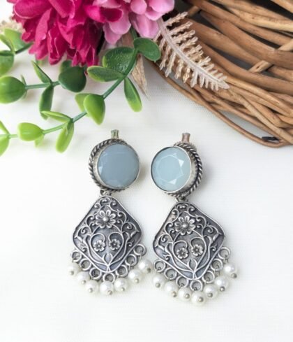 STUD EARRING STON-LIGHT BLUE