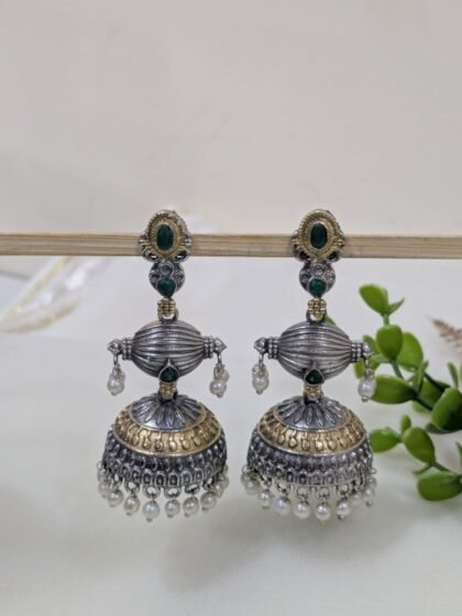 DUAI TONE JHUMKA STONE EARRING-BLACK