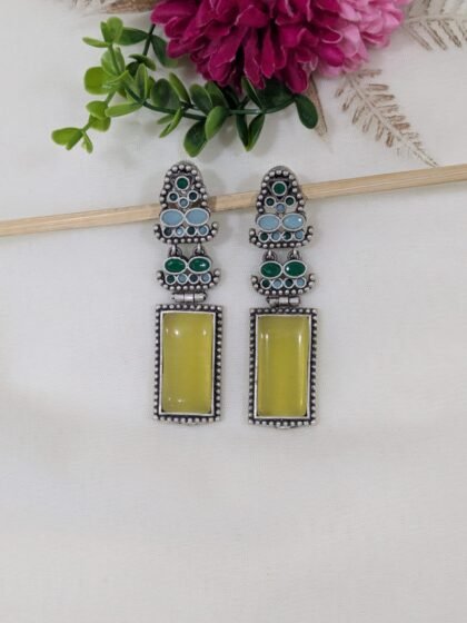 STUD STONE EARRING- YELLOW
